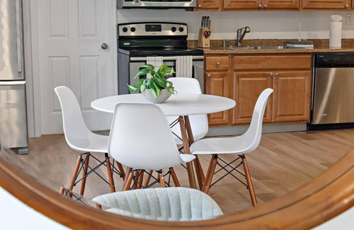 Sailboat Bend Apartamento | Fresh & Bright Condo 1BR/1BA – Near Riverwalk