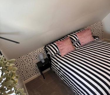 Gravesend Apartamento | Fresh comfy space, feel at home.