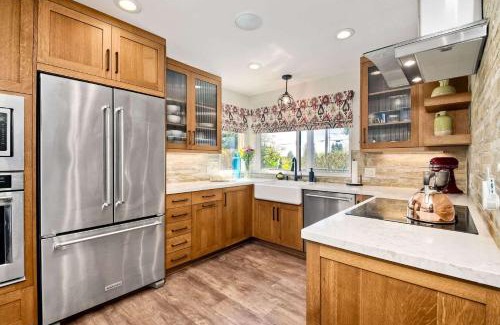 Encinitas Casa | Fresh & Modern 3BR - Just Blocks from Beach