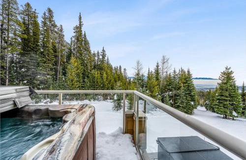 Snow Pine Estates Casa | Fresh Tracks Retreat - Ski In Out Mtn View & Private Hot Tub