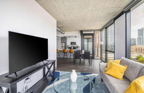 West Loop Apartamento | Freshly Minted 2BR - Elegance & Comfort in Central Chicago