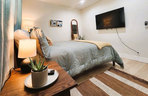 Garden Grove Casa | Freshly remodeled cozy home near Disneyland and hot attractions