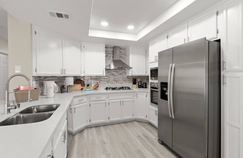 Spring Valley Casa | Freshly Renovated 5-Bedroom with BBQ Grill Home