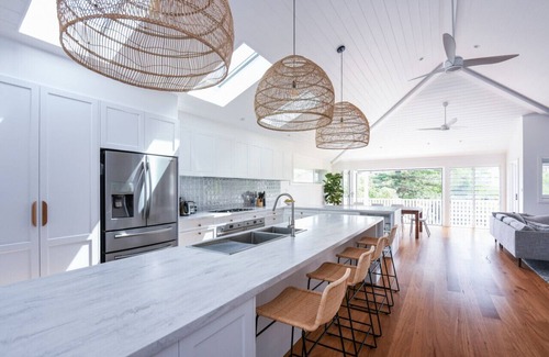 Freshwater Casa | Freshwater Villa - Seconds to the Beach