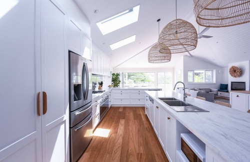Freshwater Casa | Freshwater Villa - Seconds to the Beach
