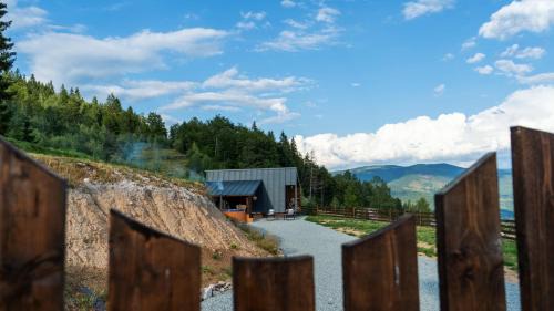 Horea Casa | Freya Nordik Hill