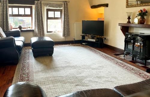 Millers Dale Casa | Friars Folly - Uk43735