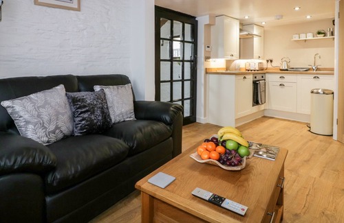 Pillaton Casa | Frailes de descanso, CALLINGTON