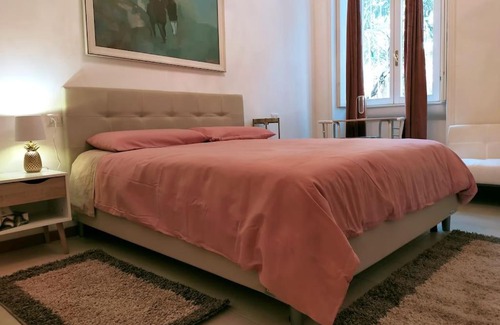 Citta Studi Cama Y Desayuno | Frida's Room House