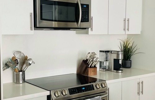 Innisfil Condominio | Friday Harbour Modern 2BR condo with outdoor pool