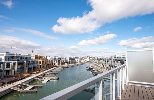Innisfil Condominio | Friday Harbour Modern New Condo