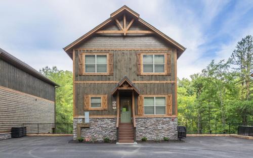Pigeon Forge Villa | Friendly Bear Plunge