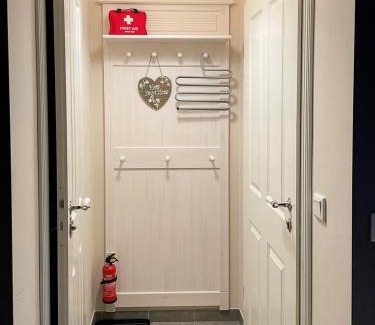 Dersdorf Apartamento | Friendly Home - Einzelappartement "Pure" Köln Bonn Phantasialand