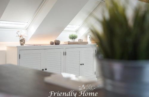 Dersdorf Apartamento | Friendly Home - "Helles Dachstudio" Köln Bonn Phantasialand