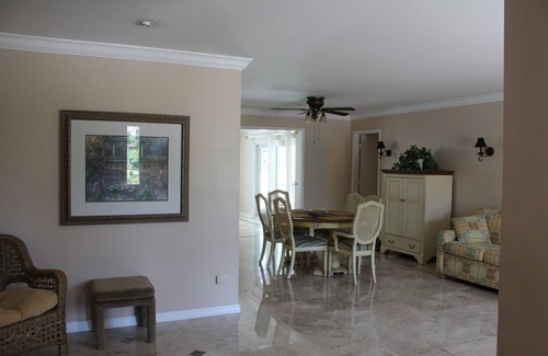 Bonita Springs Casa | Friendly Quiet Neighborhood, Solar Heated Pool & just 5 minutes to Bonita Beach