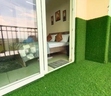 Chandigarh Apartamento | Friendly Stays - Best Balcony in High Rise Building