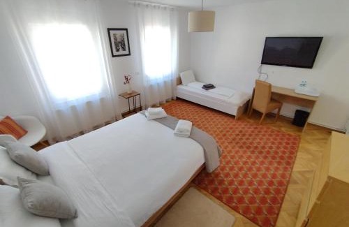 Centrul Nou Casa | FRIENDS House - Central Station - Self Check-in