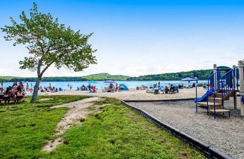 Pocono Lake Casa | Friendship Lodge