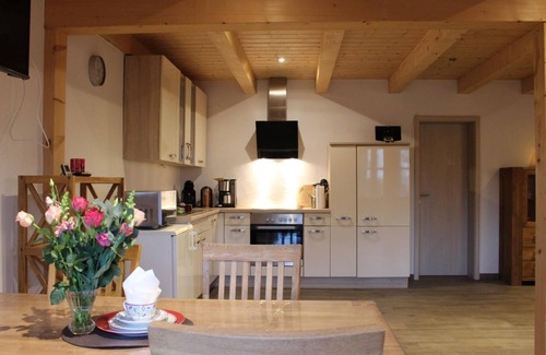 Tetenbull Otro | Frieze Nest - Tweete en casa