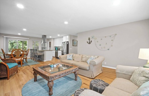 Blue Heron Lake Casa | Frippin Graytful, Golf Cart Included, Pet Friendly - 120 Sea Otter