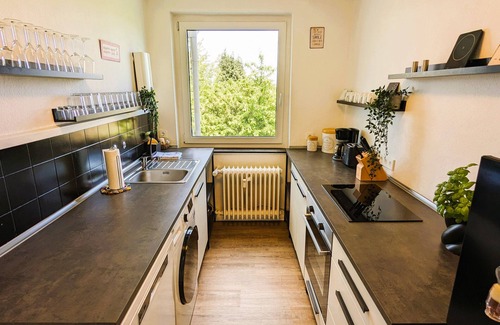 Kirchditmold Apartamento | Frisch Sanierte Wohnung mit 2 Schlafzimmer, Balkon und Fernblick!