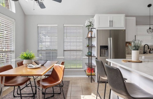 Frisco Casa | FRISCO-Quiet, Family Friendly; King Suite w/ Garage & Yard