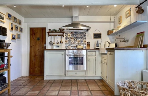 Hillgroven Casa | Frisian cottage on the sea dike