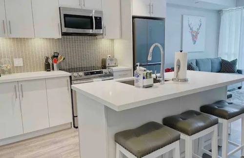 Innisfil Condominio | Friyay Harbour Retreat Condo