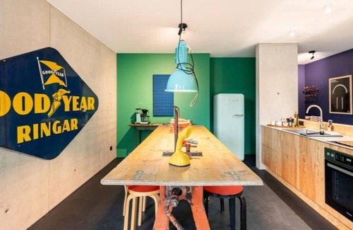 Gundelfingen Apartamento | Friz 8 - Art Apartment mit 150 qm, 2 Doppelzimmer + 2 Einzelbetten, Max. für 6 Personen