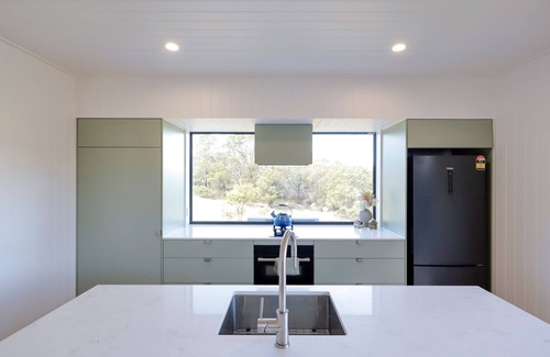 Tenterfield Otro | Frog Rock 2 bedroom off grid
