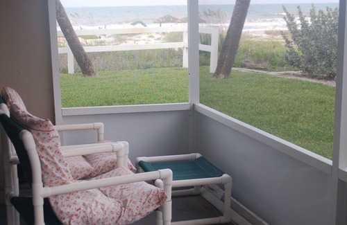 Crescent Beach Condominio | DESDE $ 483 / WK, MEJOR PRECIO AL MAR, 10 pasos a la playa tranquila,