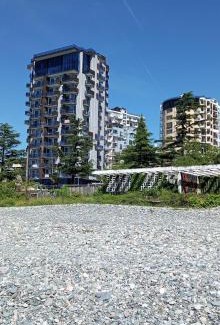 Makhinjauri Apartamento | from BLACK TO WHITE