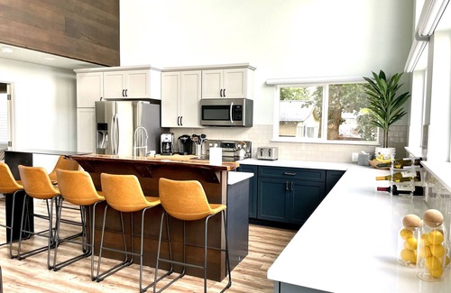 Loon Lake Casa | From Sunrise to Sunset - Escape to Loon Lake, Brand-New Stunning Home. Sleeps 12