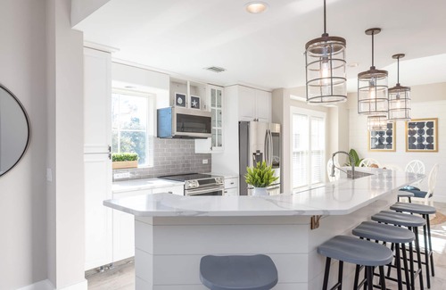 North Forest Beach Condominio | ¡De los propietarios vistos en HGTV! Villa de lujo frente a la playa, en la arena en 3 minutos