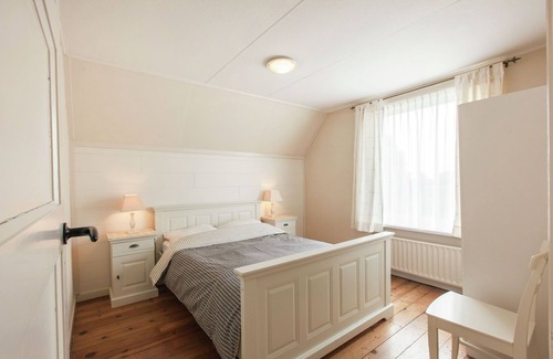 Aardenburg Otro | Cómoda granja en Aardenburg con jardín vallado