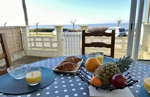 Tharon-Plage Casa | Front de Mer by Interhome