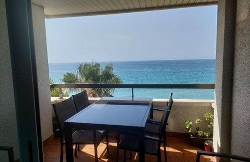 Roda de Bara Apartamento | Playa Primera Linea Costa Dorada