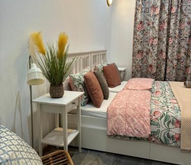 Kalkara Casa | Front Row Seafront House with Dreamy Valletta and Harbour Sunset Views