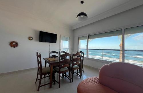 Hiboun Apartamento | Front sea balcony mahdia 2