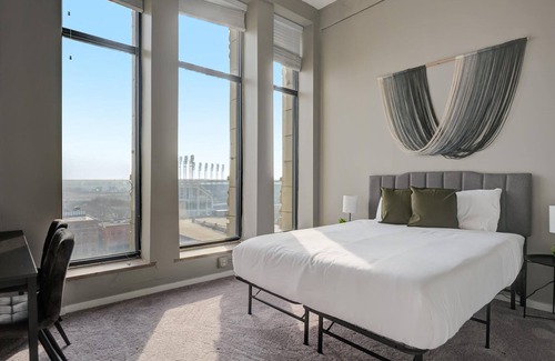 Gateway District Apartamento | Frontdesk | 2 BR Apt by Rocket Mortgage Fieldhouse
