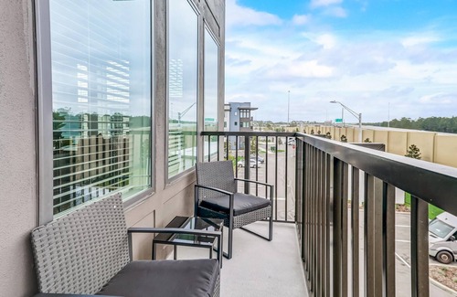 Deerwood Apartamento | Frontdesk | 2 BR Apt Minutes to Beaches & Golf