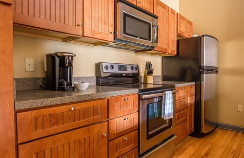 Gateway District Apartamento | FRONTDESK 2015 East 4th Street Apts Downtown Cleveland