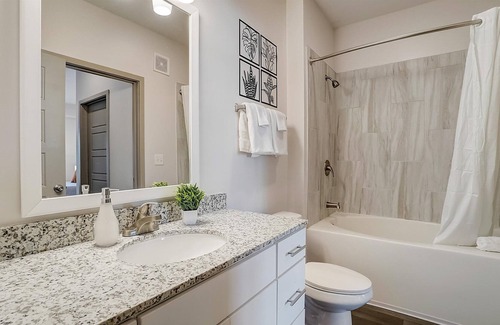 Avondale Apartamento | FRONTDESK Axel Row Apts Avondale Birmingham
