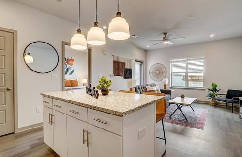Avondale Apartamento | FRONTDESK Axel Row Apts Avondale Birmingham