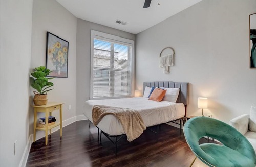 Charlotte Apartamento | FRONTDESK Berkshire Dilworth Apts Midtown Charlotte