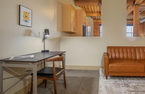 Downtown West Apartamento | FRONTDESK Bright 1 BR Apt near The Gateway Arch