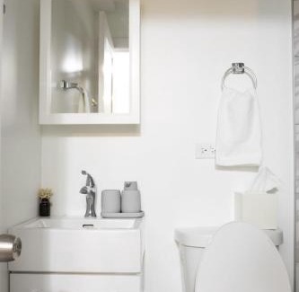 Pilsen Apartamento | FRONTDESK Bright 3 BR Apt near Soldier Field