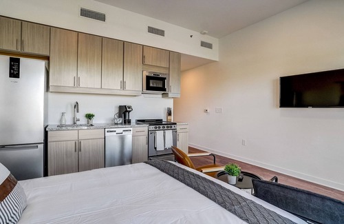 Avondale Apartamento | FRONTDESK Downtown Birmingham Apartments in Lakeview District