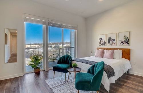 Avondale Apartamento | FRONTDESK Downtown Birmingham Apartments in Lakeview District