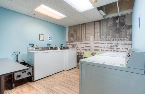 Detroit Apartamento | Frontdesk I River Place Apts Rivertown Detroit